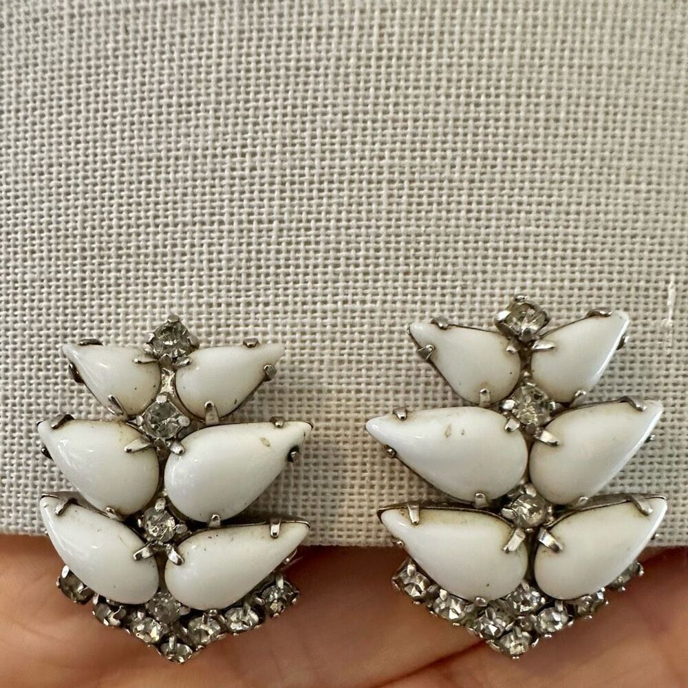 Kramer white milk glass rhinestone vintage clip on earrings